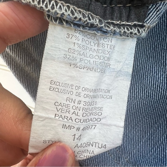 Artisan Crafted stretch Jean shorts Size 14 - Picture 4 of 10